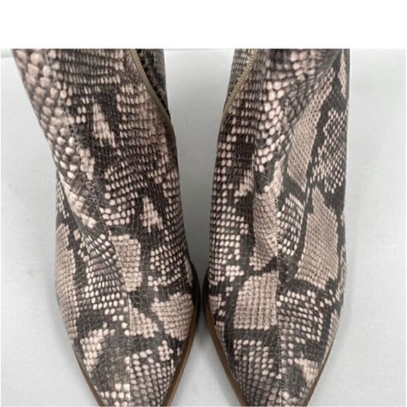 Carlos By Carlos Santana Snakeskin Printed Booties - Picture 6 of 7